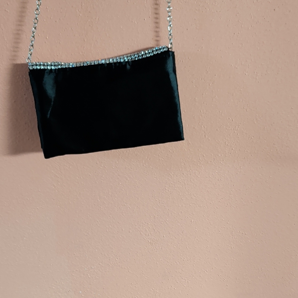 Elegant Silver Rhinestone Evening Clutch - Picture 4 of 7